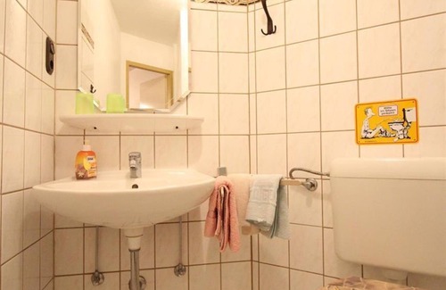 Tating Bed & Breakfast | Unbeatable Comfort: Double Room at Guest House Andresen-Warft