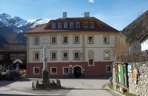 Grosskirchheim House | Double room 2 plus child - Hotelchen Döllacher Dorfwirtshaus