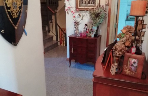 Albarraque Apartment | Cozy Double Room 4 at Albarraque, Sintra with Balcony