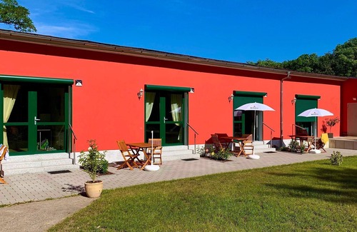 Forst Cottage | Cozy Double Room at Pension Am Waldgürtel with Breakfast