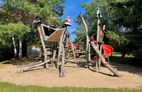 Forst Cottage | Cozy Double Room at Pension Am Waldgürtel with Breakfast