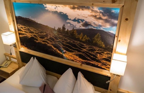Bad Kleinkirchheim Other | Relaxing Double Room at Biobauernhof-Hotel-Gasthof Hinteregger