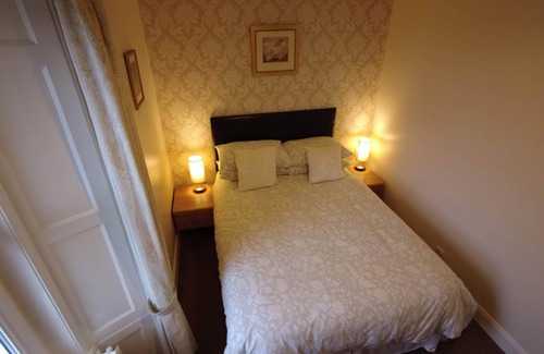 Crianlarich Bed & Breakfast | Comfortable Double Room at Inverardran House with Breakfast