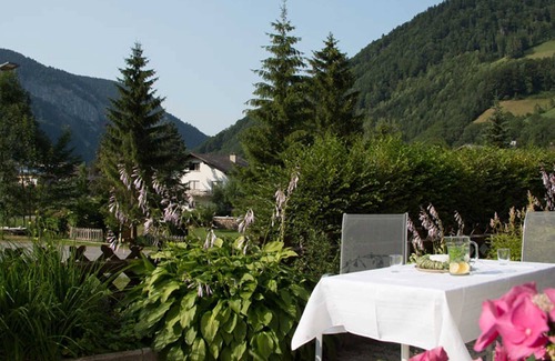 Mellau Apartment | Cozy Double Room with Balcony at Gästehaus Lässer