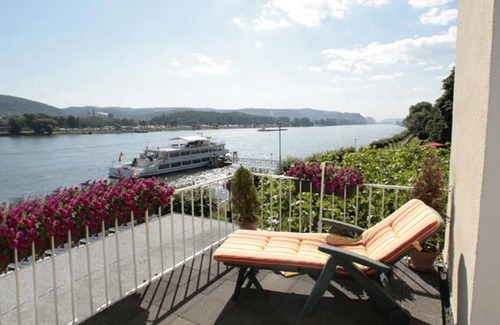 Bad Breisig House | Comfortable Double Room with Spa at Hotel Rhein-Residenz