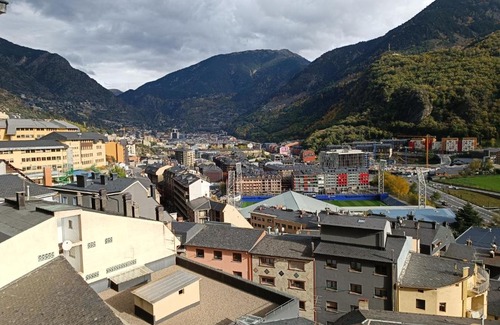 Andorra la Vella House | Scenic Double Room with City View in Andorra la Vella