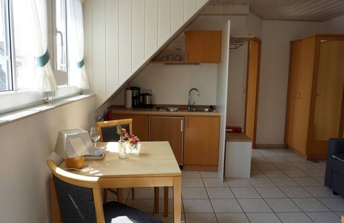 Losnich Bed & Breakfast | Classic Double Room at Kiebel Winery & Guest House