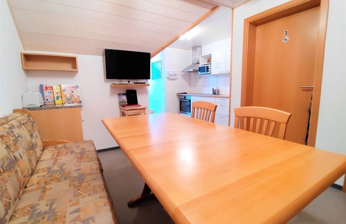 Meckenbeuren Apartment | Comfortable Double Room for 2 in Meckenbeuren