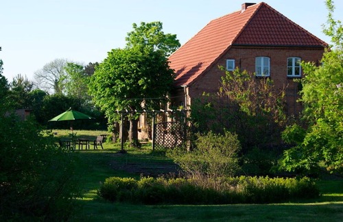 Muritz Apartment | Cozy Double Room for 3 Guests with Ocean View in Lärz