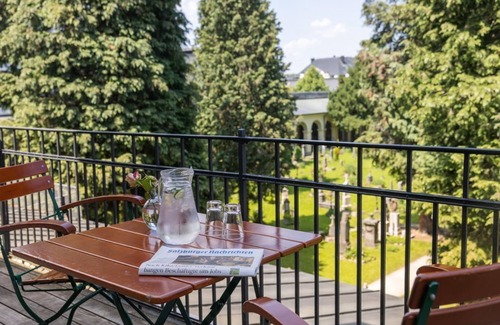 City Centre Salzburg House | Relaxing Double Room for Solo Travelers - Boutiquehotel Amadeus
