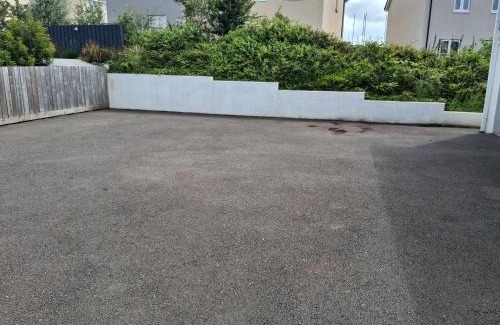 Egloshayle House | Oceanfront Double Room with Breakfast & Great Review Score