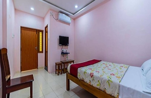 Kalapettai Hotel | Cozy Double Room at Happy Inn - Family-Friendly Retreat