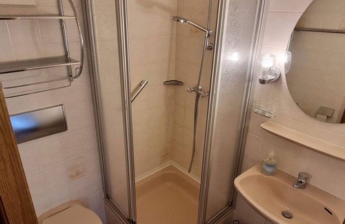 Krov House | Cozy Double Room with Ocean View at Hotel Ratskeller