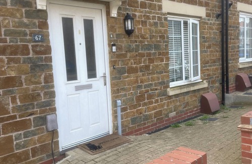 Upton House | Double room in Northampton