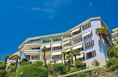 Ascona Apartment | Modern Double Room with Spa & Lake View by Interhome