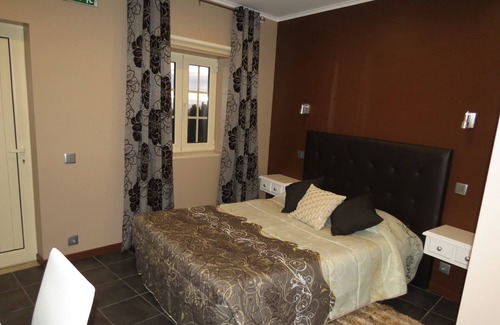 Quiaios House | Double room n ° 4, quiet location