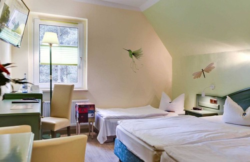 Trassenheide Resort | Family-Friendly Double Room at TUI SUNEO Kinderresort Usedom