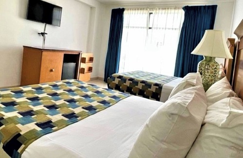 Centro Hotel | Double Room Poolside Mérida Getaway with Terrace, WiFi & Family-Friendly Comfort