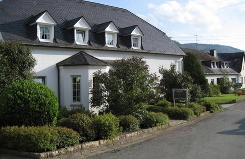 Mehring Bed & Breakfast | Cozy Double Room at Weingut-Gästehaus Loskill