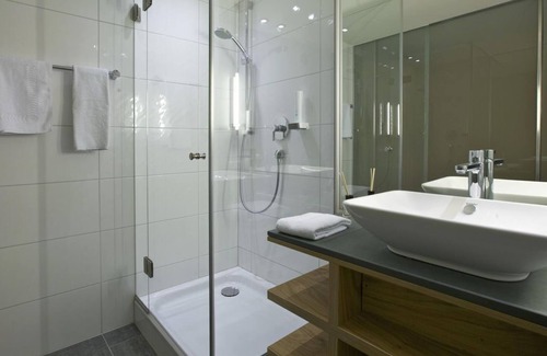 Zell am See Hotel | Relaxing Double Room at Seevilla Freiberg with Spa Amenities