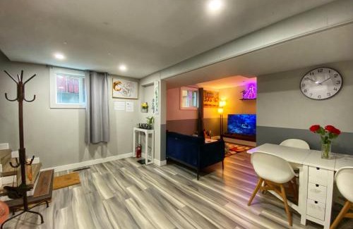 Radisson Heights - Albert Park House | Welcoming 2BR Basement Suite Minutes from Downtown