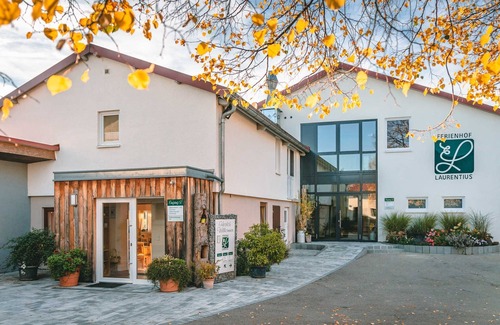 Oedheim Other | Cozy Double Room Trollinger at Ferienhof Laurentius