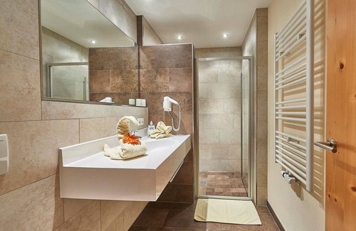 Stuhlfelden House | Cozy Double Room at Schweizerhaus, Hotel-Gasthof with Spa