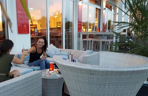 Podersdorf am See House | Cozy Lake View Double Room at Seehotel Herlinde