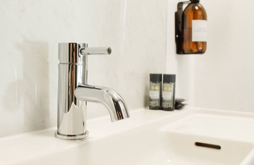 Hurstpierpoint House | Cozy Twin Room with Kitchen in Central Hurstpierpoint