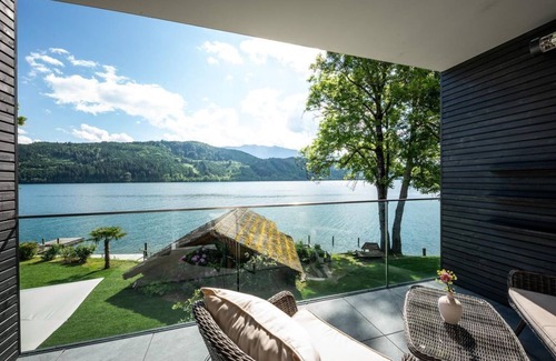 Millstatt House | Relax in Comfort: Double Room with Balcony at Villa Postillion