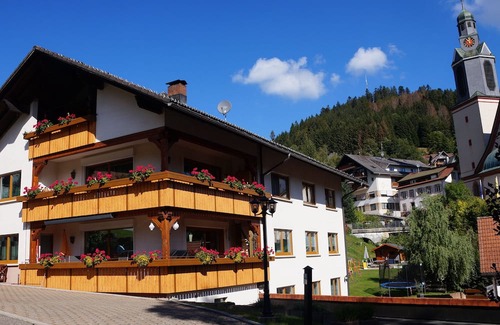 Todtmoos Apartment | Double Room with Balcony and Wi-Fi