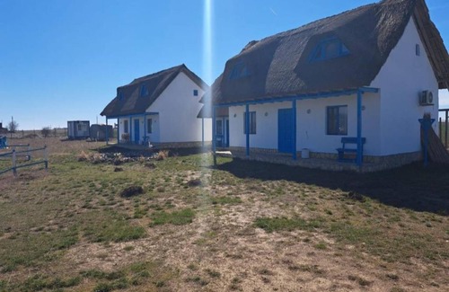 Corbu Villa | Cozy Double Room with Private Bathroom at CORBU ACCOMMODATION