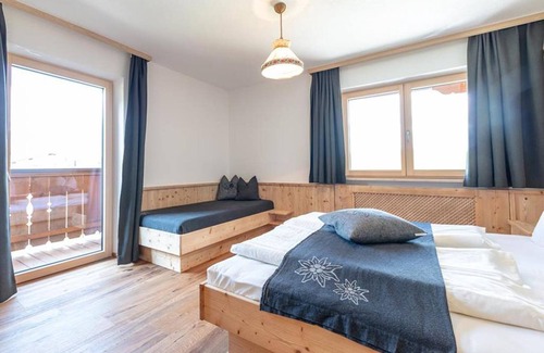 Axams Other | Cozy Double Room with Pool and Breakfast at Paulingerhof