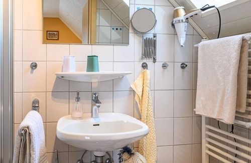 Neunkirchen Bed & Breakfast | Comfortable Double Room at Pension Jehnen in Eifelsteig