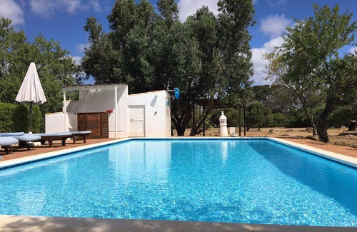 Lagos Cottage | Relaxing Double Room with Sun Terrace & Shared Pool Access