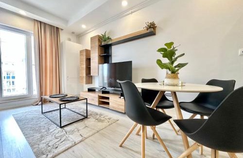 Stefanestii de Jos Apartment | Inviting Oceanfront Double Studio A506 StayInn by Cosmopolis