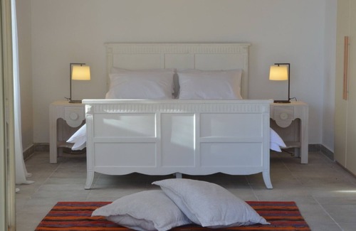 Andros House | Cozy Double Suite with Inviting Side Sea View & Breakfast