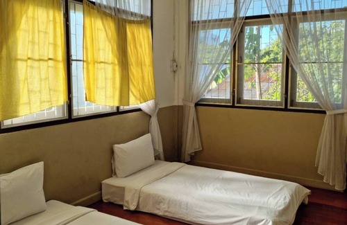 Chiang Mai House | Guest Rated: Double Tree House with Family-Friendly Amenities