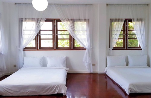 Chiang Mai House | Guest Rated: Double Tree House with Family-Friendly Amenities