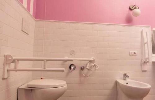 Castel del Piano Apartment | Comfortable Double/Twin Room with Disabled Access - Nonna Genovina