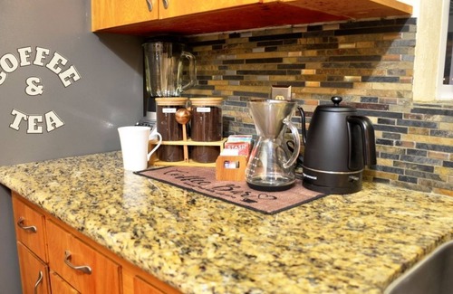 Tumwater House | Double Vision 4 Br 2.5 Ba home with WiFi, AC near Tumwater HS