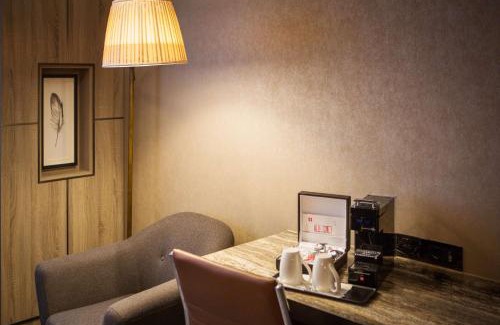 Canbury Hotel | Discover DoubleTree by Hilton Kingston: Pet-Friendly Retreat