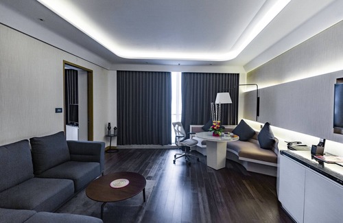 Ahmedabad Hotel | Discover DoubleTree by Hilton Ahmedabad: Rated 8.6/10