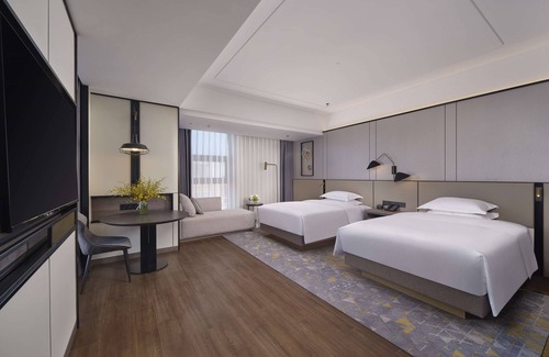 Anshan Hotel | Discover Doubletree By Hilton Anshan: Family-Friendly Stay