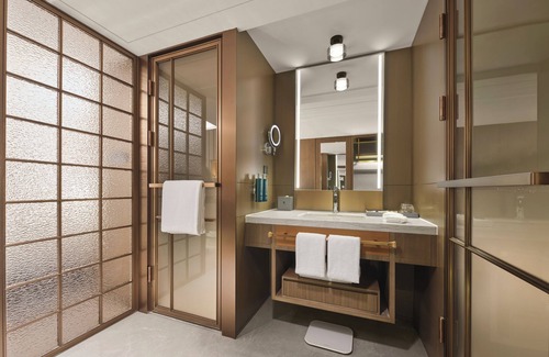 Jinsong Panjiayuan Hotel | Explore Doubletree By Hilton Beijing East: Family-Friendly Stay
