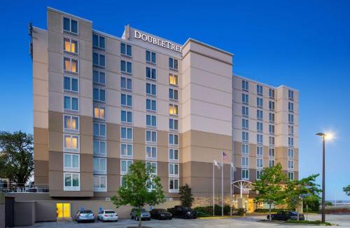 Biloxi Hotel | Experience Comfort at DoubleTree by Hilton Biloxi Hotel