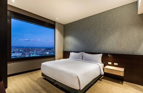 Bogota Hotel | Delightful DoubleTree by Hilton Bogota with Spa & Dining