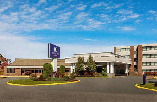 Westborough Hotel | Comfortable Stay at DoubleTree by Hilton Boston/Westborough