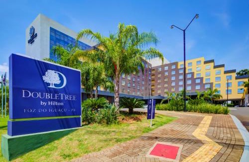 Foz do Iguacu Resort | Resort Escape at DoubleTree by Hilton in Foz do Iguaçu