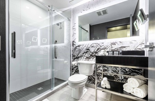 Quartier 4-2 Resort | Delightful DoubleTree by Hilton Quebec Resort Awaits You